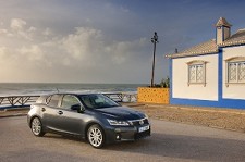 Toyota cresce em 2012 num mercado em declínio acentuado Híbridos representaram no ano passado 7% das vendas totais em Portugal