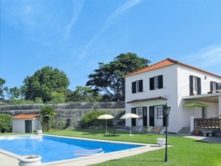 Inter Chalet reforça investimento em Portugal Operador turístico alemão cresceu em Portugal 10,5 por cento em 2012 . O objetivo é chegar às 500 casas de férias até 2015