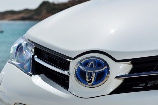 Toyota Europa com vendas estáveis num segundo trimestre em quebra