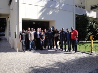 Porto de Setúbal visitado por formandos da APAT