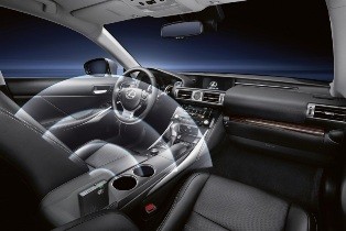 Lexus disponibiliza internet a bordo a todos os passageiros através de tecnologia Wi-Fi