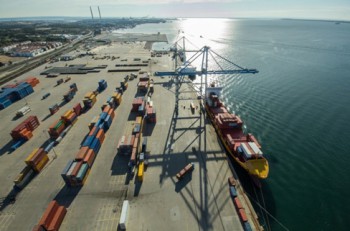 Porto de Setúbal bateu o recorde absoluto de contentores movimentados em 2016 Mudança estrutural da tipologia das cargas movimentadas no Porto