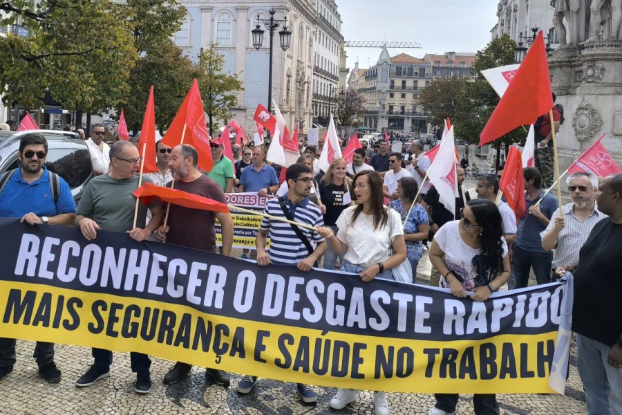 Palmela - Site Sul na Autoeuropa Alerta para manobras de organizações que se dizem sindicais