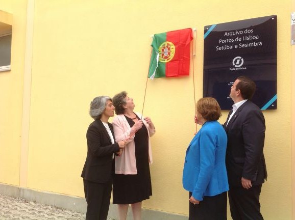 Barreiro - Ministras do Mar e da Cultura inauguram na Baía do Tejo Centro de Documentação dos Portos de Lisboa e de Setúbal e Sesimbra