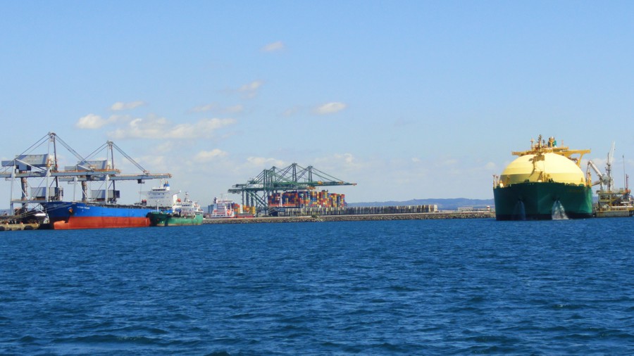 Sines encerra 1º semestre em alta Carga Contentorizada continua a destacar-se com o número de TEU movimentados a crescer 34%.
