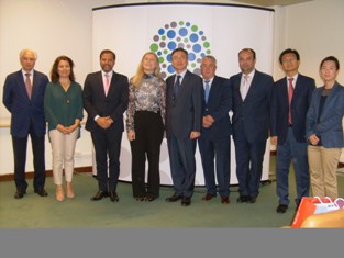 Porto de Setúbal recebe Embaixador da República da Coreia do Sul Visita aos terminais portuários e à área logística Sapec Bay