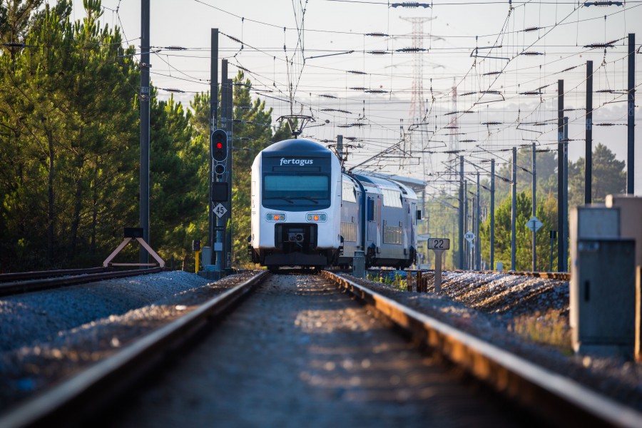 BARREIRO - PARA SETÚBAL E COINA A PARTIR DE DOMINGO FERTAGUS AUMENTA OFERTA DE FREQUÊNCIAS