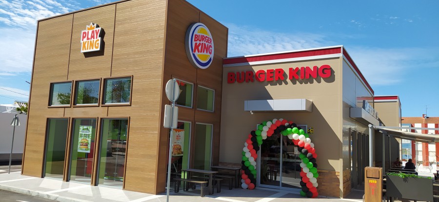 BURGER KING® INAUGURA RESTAURANTE NO BARREIRO Esta abertura representa a criação de 25 novos postos de trabalho