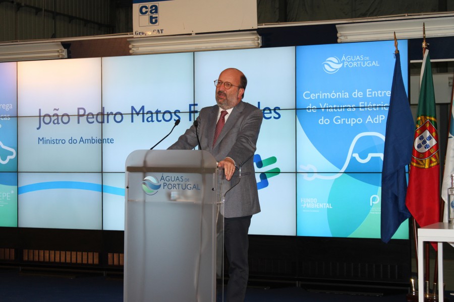 Seixal / Setúbal - Grupo AdP aposta na mobilidade elétrica 127 veículos ligeiros 100% elétricos vão integrar frota automóvel operacional.
