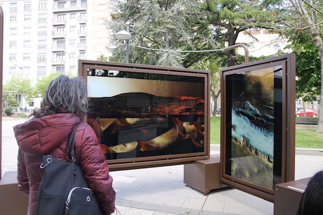 Exposição Outros mundos. Viagem pelo Sistema Solar guiada por Michael Benson Arte na Rua mostra a ciência e a cultura nas ruas do Barreiro
