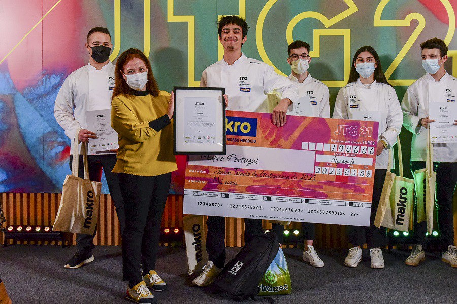 Revelados os vencedores do Jovem Talento da Gastronomia Mateus Simões da Escola de Hotelaria e Turismo de Setúbal . Com o prato «“Peixe a Sado».