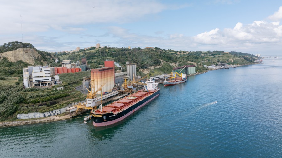 Almada - Porto de Lisboa e Sovena Assinam contrato de concessão por 40 anos