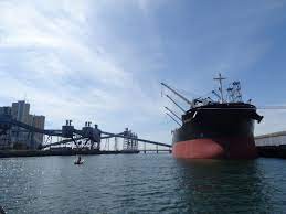 Porto de Lisboa inverte tendência e cresce 6,2% em carga Terminal de Granéis da Trafaria-Silopor registou um aumento de 52%