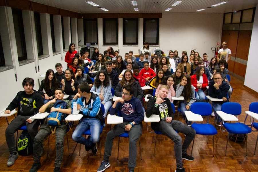 Palmela - Alunos da Escola Secundária do Pinhal Novo Visitam Porto de Setúbal