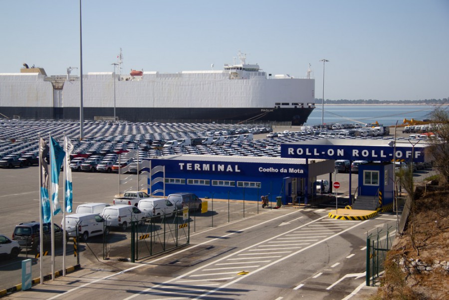 Porto de Setúbal cresce 4,7% em 2021 Na carga ro-ro foram movimentadas cerca de 263 mil viaturas