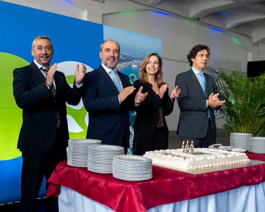 Porto de Setúbal assinala 102º aniversário Um século de crescimento para o desenvolvimento económico da região e do país