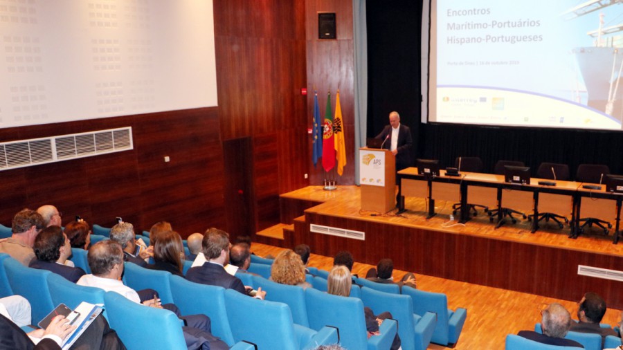 Porto de Sines recebeu Encontro Marítimo-Portuário Hispano-Português Potenciar o relacionamento entre PMEs e espaços portuários