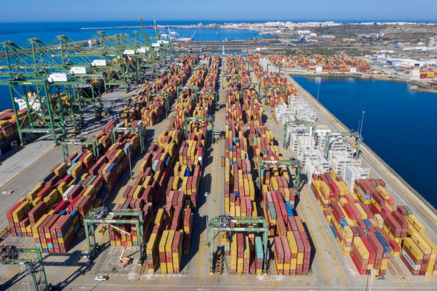 Sines entre os 15 maiores portos europeus de contentores Em 2020 foi o segundo porto europeu que mais cresceu
