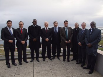 Secretário de Estado dos Negócios Estrangeiros visitou o Porto de Sines Luís Campos Ferreira fez-se acompanhar pelo Embaixador de Angola em Portugal e pelo Presidente da AICEP Portugal Global.