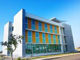 HOSPITAL PARTICULAR DO ALENTEJO * SINES É OFICIALMENTE INAUGURADO AMANHA Obra ascendeu a mais de 7 milhões de euros