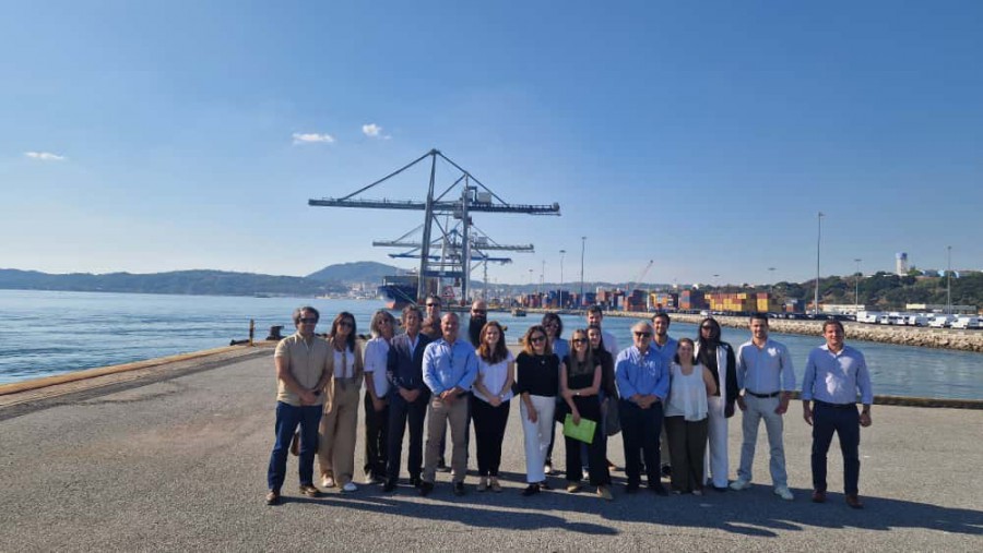 Porto de Setúbal recebe visita da ICC Portugal A importância estratégica do transporte marítimo no comércio internacional.