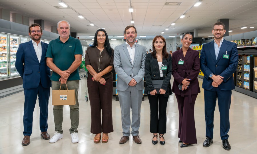 EM ALHOS VEDROS, CONCELHO DA MOITA MERCADONA ABRE HOJE NOVA LOJA investimento de 10 milhões de euros. . 74 trabalhadores