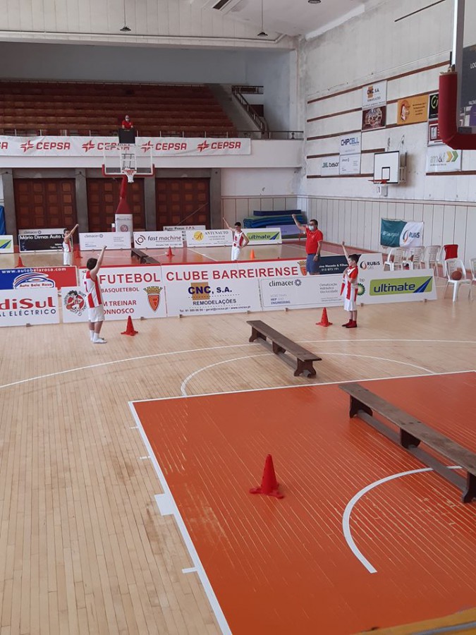 Barreiro - Minibasquetebol do Barreirense abre época 2020/21 Com demonstração de como se pode treinar com segurança