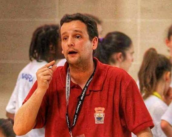 Luís Oliveira do Barreiro Nomeado na categoria «Promessa Treinador»