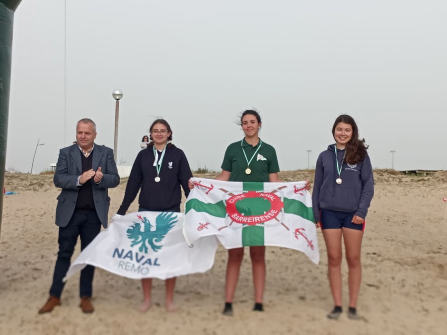 Taça de Portugal Remo de Mar - Desafio Primavera - Figueira da Foz. Beatriz Rosa do Clube Naval Barreirense 1º lugar no pódio