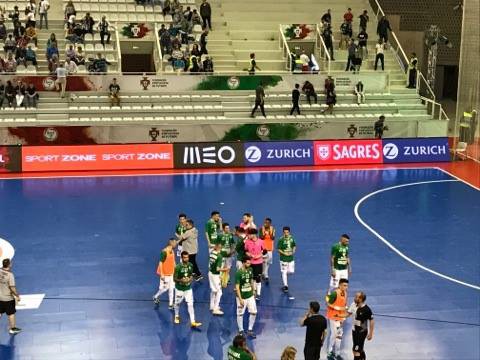 Fabril do Barreiro na Final Oito da Taça de Portugal de Futsal A equipa da Associação de Setúbal vence Farense e está nas meias finais