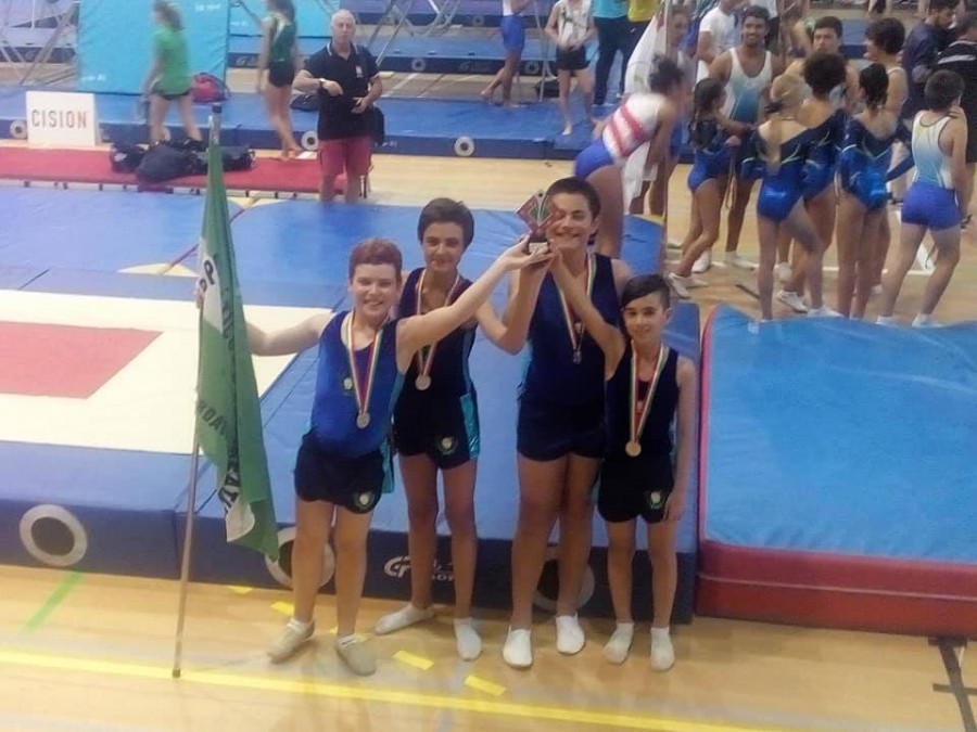 Barreiro - Equipa do GDR «OS LEÇAS» Conquista 2º lugar na Taça de Portugal de Trampolins
