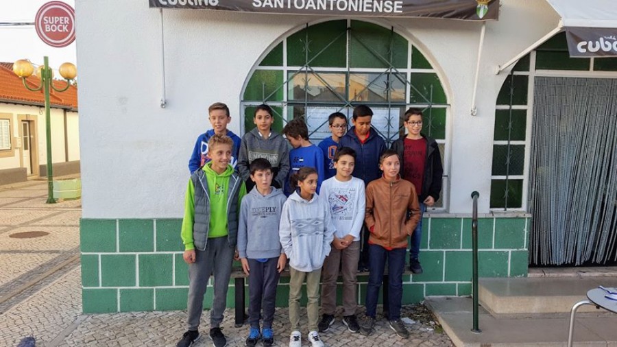 Barreiro – Xadrez do Santoantoniense Excelentes resultados nos distritais jovens . Conquistam 4 títulos absolutos