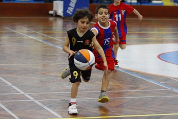 Vendas Novas escolhida para a festa do minibasquete Presença de GDESSA Barreiro, CAB Grândola e Scapilus Setúbal