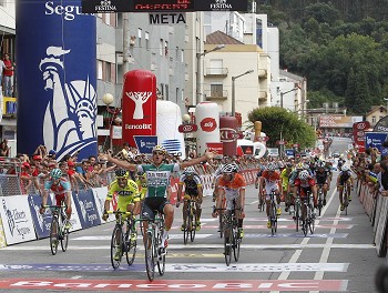 Volta a Portugal Liberty Seguros Triunfo Italiano em Braga… 42 anos depois! Victor de la Parte continua de Amarelo