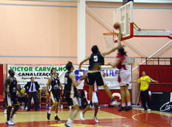 Liga Profissional TMN- PLAY-OFF Barreirense- 89 – Queluz – 74