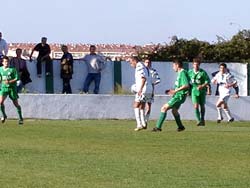Equipa de Sarilhos Pequenos não permite vingança da primeira volta 1.º Maio volta a derrotar o Fabril