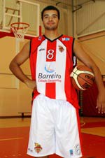 Basquetebol Barreiro Lusitânia Angra - Barreirense “Acreditamos que podemos ganhar o jogo”