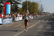 16.ª Milha Urbana Baía do Seixal Manuel Damião e Sandra Teixeira vencem