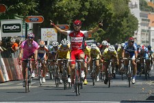 Setúbal aplaudiu Marco Cunha Triunfo na 1ª etapa discutido ao sprint
