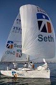 Equipa de Álvaro Marinho - Olimpico do Barreiro Seth Sailing Team termina Europeu em 10