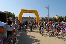 BTT - Maratona de Setúbal David Rosa em masculinos e Sandra Araújo em femininos, foram os vencedores