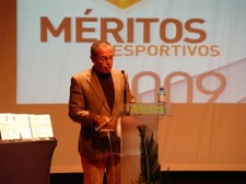 MOITA mais de 150 atletas distinguidos Cerimónia de entrega de Méritos Desportivos e prémios do AtletisMoita 2008/2009
