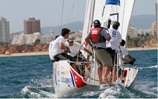 Seth Sailing Team equipa do Olimpico do Barreiro Vence Bi-Campeão do Mundo e alcança terceira vitória no Portimão Portugal Match Cup