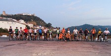 Nocturno em BTT na Arrábida – Setúbal Fidalbyke do Barreiro reuniu um grupo de 20 participantes