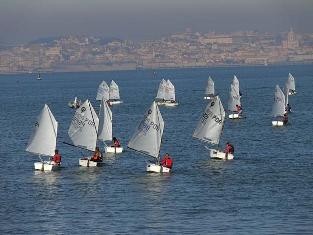 Clube de Vela do Barreiro 1ª Prova Troféu Duarte Bello – Optimist A, B e P Velejadores do CVB - vencem em todas as categorias