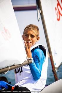 Manuel Ramos atleta do Clube de Vela do Barreiro Sagra-se Campeão Nacional de Infantis - optimist