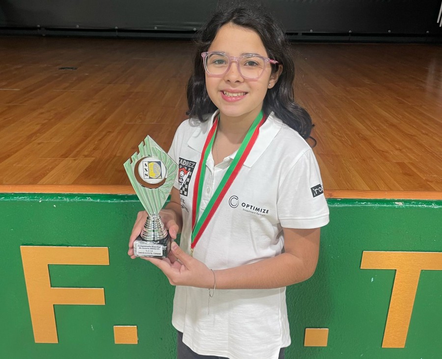 Beatriz Gonçalves dos Ferroviários do Barreiro Campeã distrital feminina de xadrez - clássicas