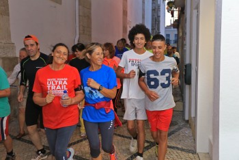 Setúbal - Cerca de uma centena de jovens e adultos Participaram na «1.ª Corrida Noturna» do programa «Nosso Bairro, Nossa Cidade»