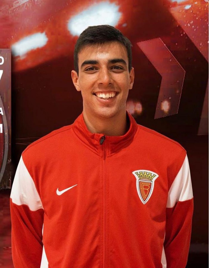 Diogo Peixe, basquetebolista do Barreiro Entre os cinco melhores jogadores jovens da LPB