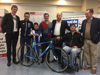 Volta a Portugal Solidária Rui Vinhas entregou Bicicleta